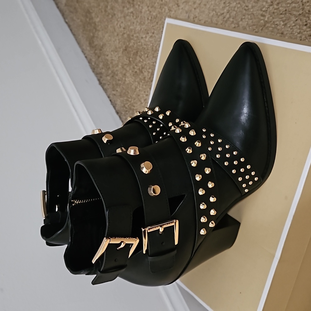 Michael Kors, Bootie, Size 7, Black